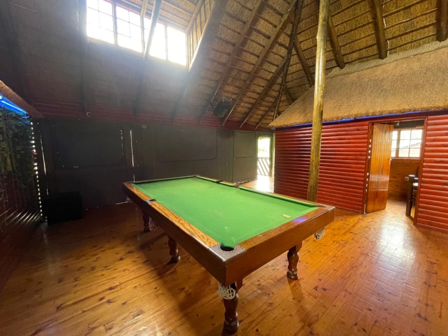 6 Bedroom Property for Sale in Christiana North West